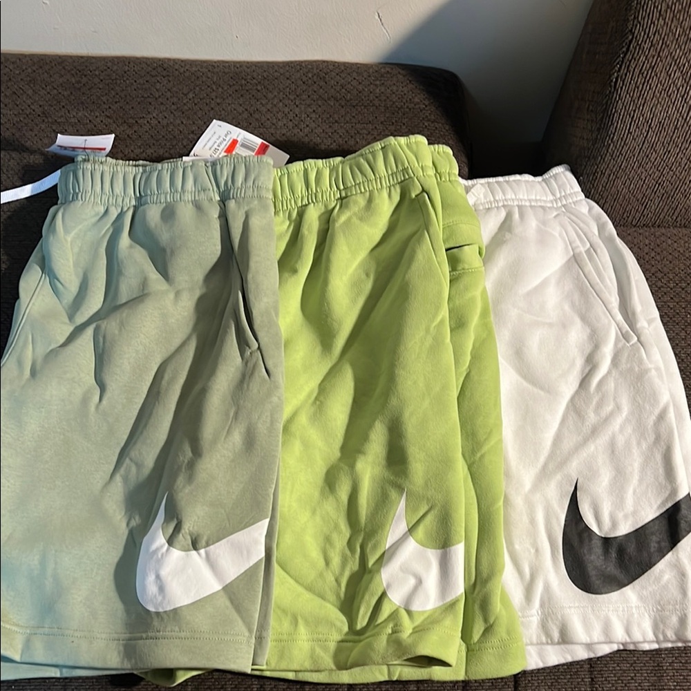 Nike Men’s bundle size large